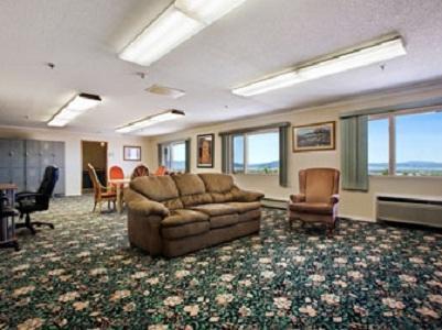 Howard Johnson By Wyndham Helena Interior photo